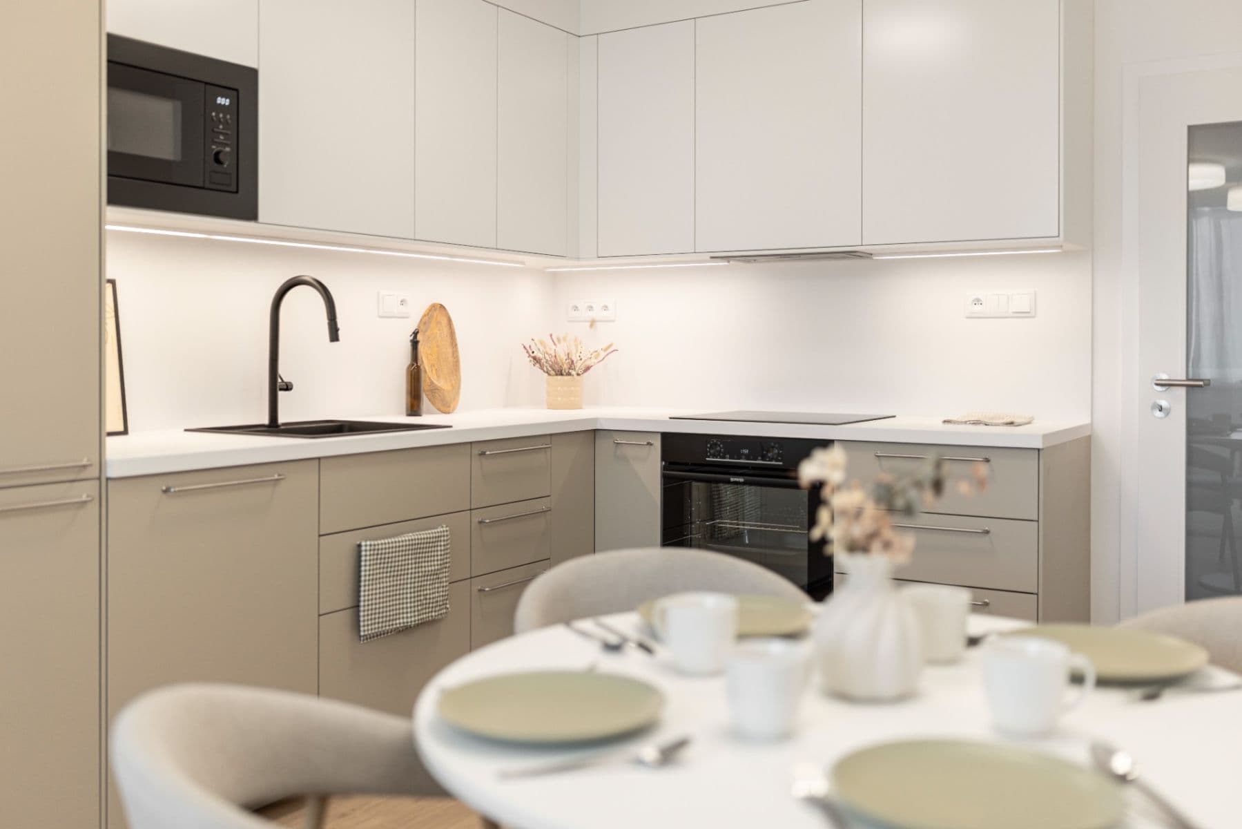Predaj bytu 4-izbový 71 m², Pod Strání, Praha, Praha Predaj bytu 4-izbový 71 m², Pod Strání, Praha, Praha