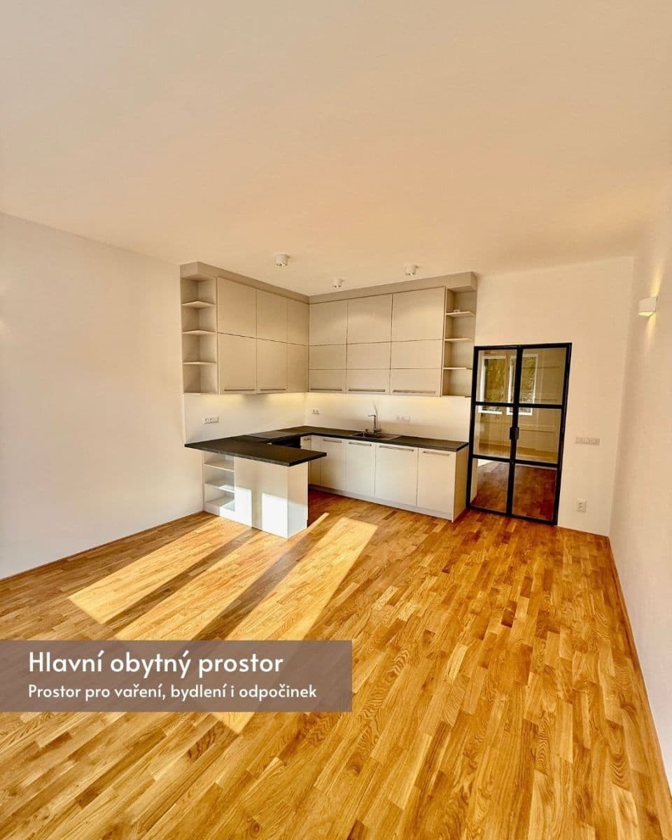 Prenájom bytu 1-izbový 35 m², Vodárenská, Praha, Praha Prenájom bytu 1-izbový 35 m², Vodárenská, Praha, Praha