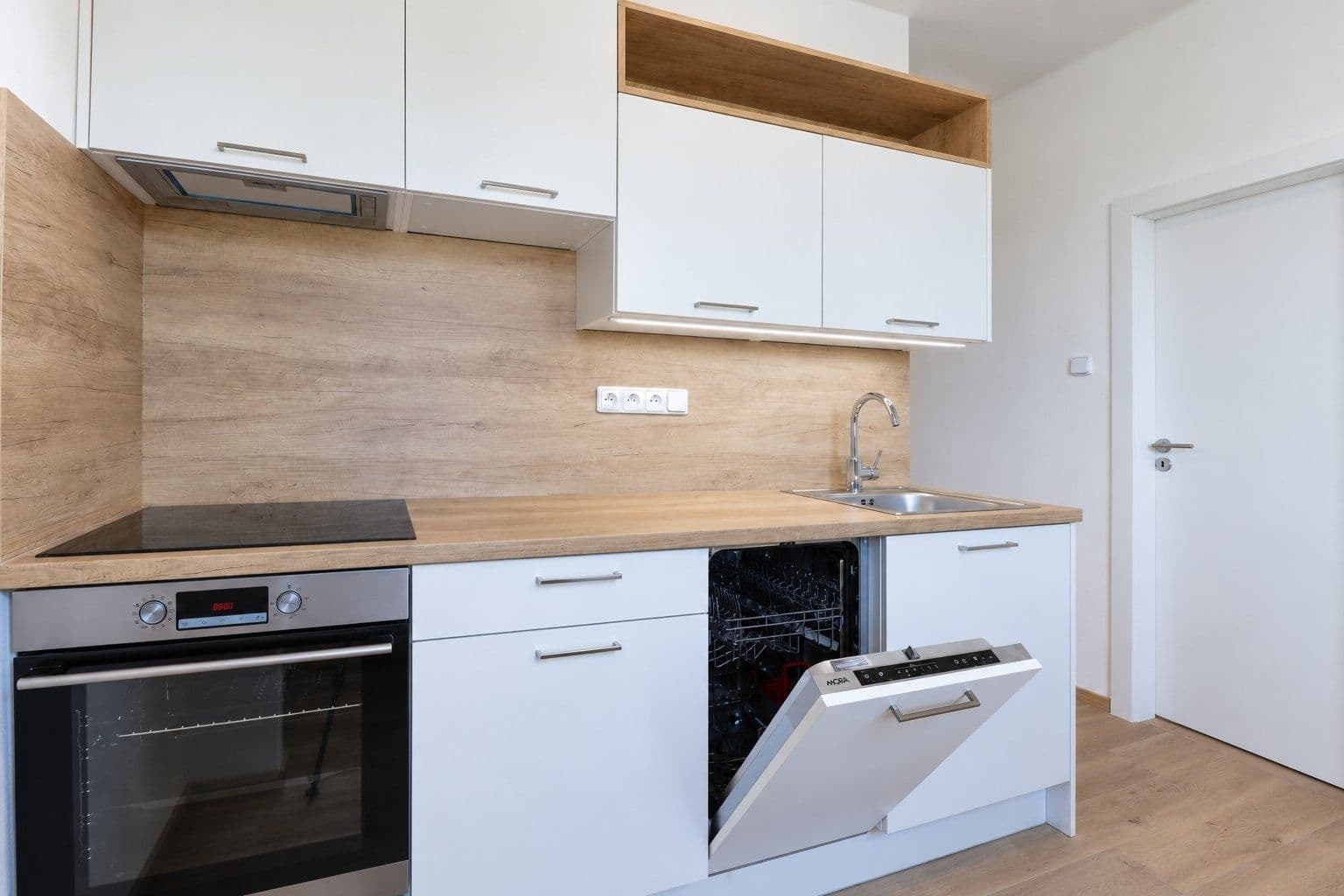 Prenájom bytu 2-izbový 49 m², Blatenská, Plzeň, Plzeňský kraj Prenájom bytu 2-izbový 49 m², Blatenská, Plzeň, Plzeňský kraj
