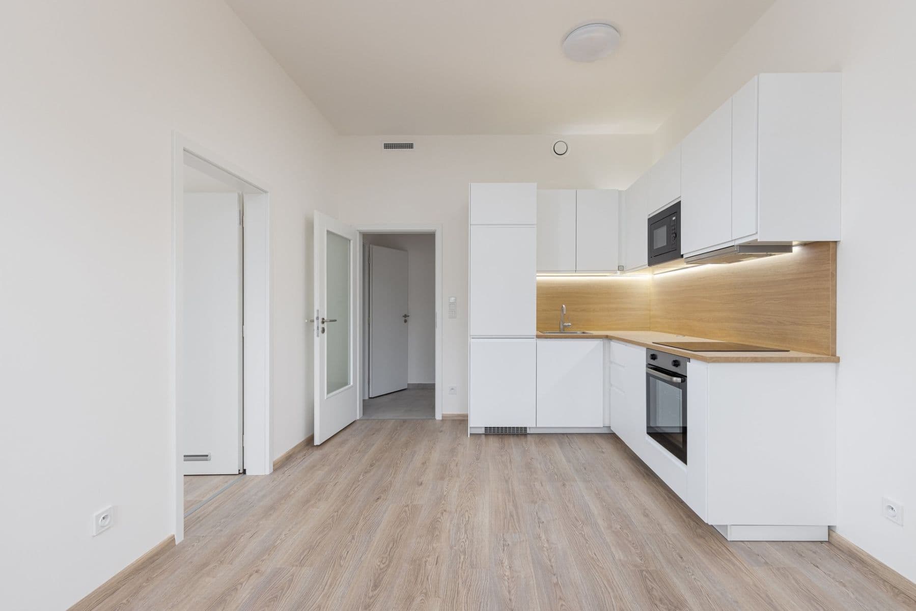 Prenájom bytu 2-izbový 41 m², Arnošta Staňka, Praha, Praha Prenájom bytu 2-izbový 41 m², Arnošta Staňka, Praha, Praha