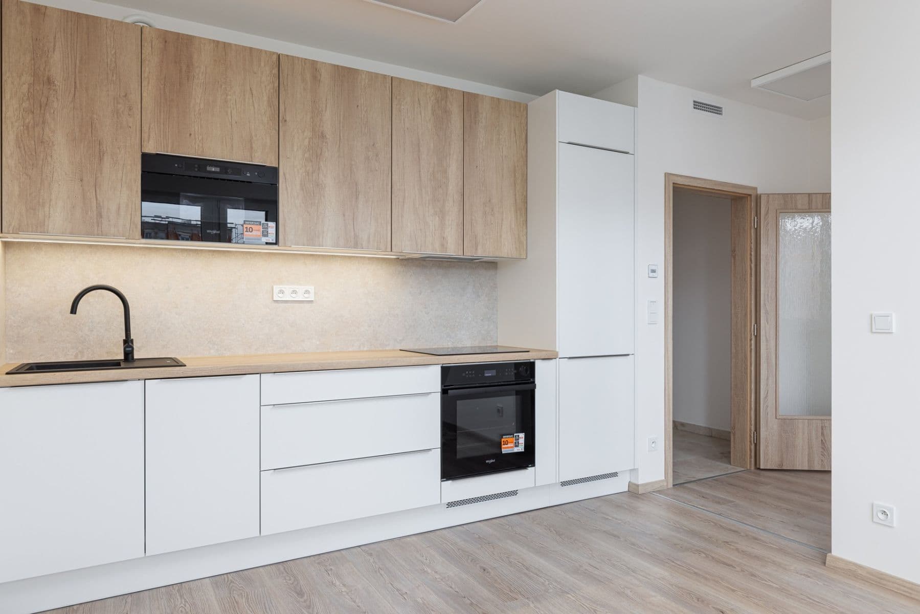Prenájom bytu 1-izbový 30 m², Arnošta Staňka, Praha, Praha Prenájom bytu 1-izbový 30 m², Arnošta Staňka, Praha, Praha