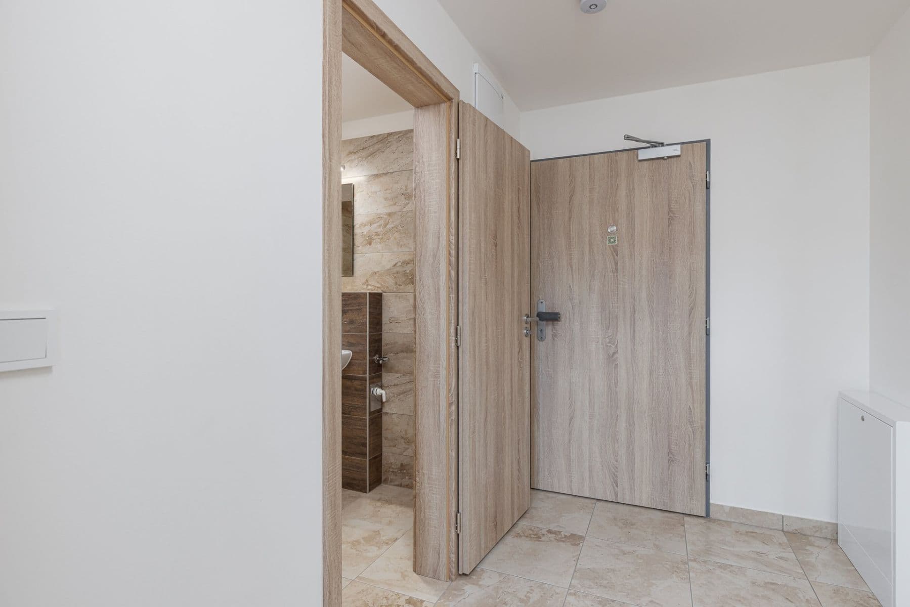Prenájom bytu 1-izbový 30 m², Arnošta Staňka, Praha, Praha Prenájom bytu 1-izbový 30 m², Arnošta Staňka, Praha, Praha