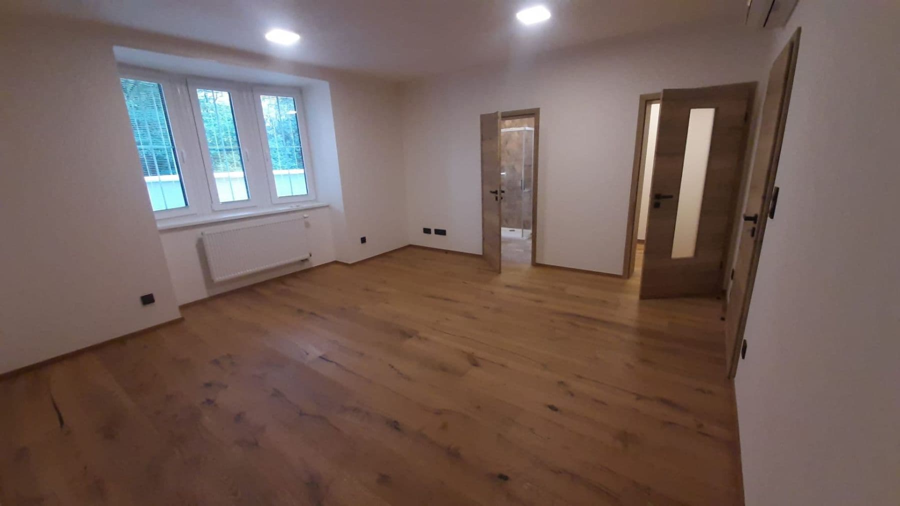 Prenájom bytu 3-izbový 78 m², Sulická, Praha, Praha Prenájom bytu 3-izbový 78 m², Sulická, Praha, Praha