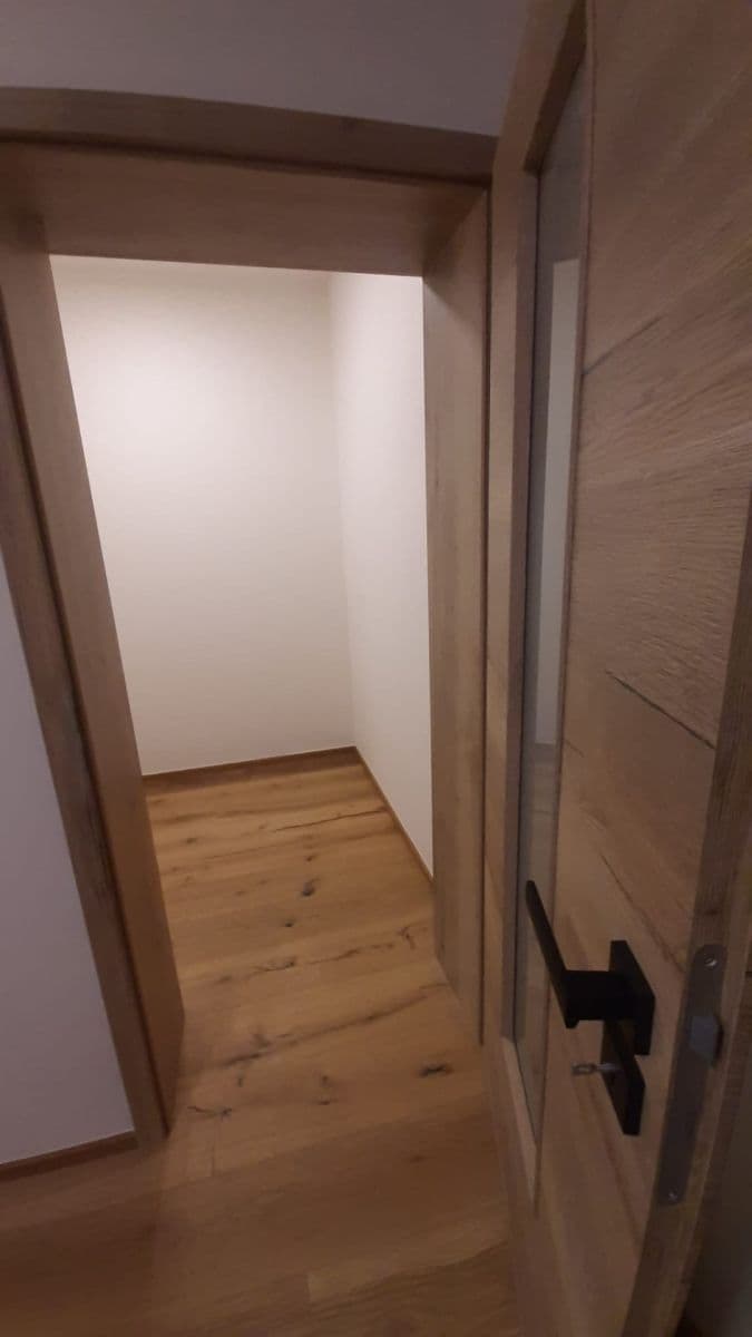 Prenájom bytu 3-izbový 78 m², Sulická, Praha, Praha Prenájom bytu 3-izbový 78 m², Sulická, Praha, Praha