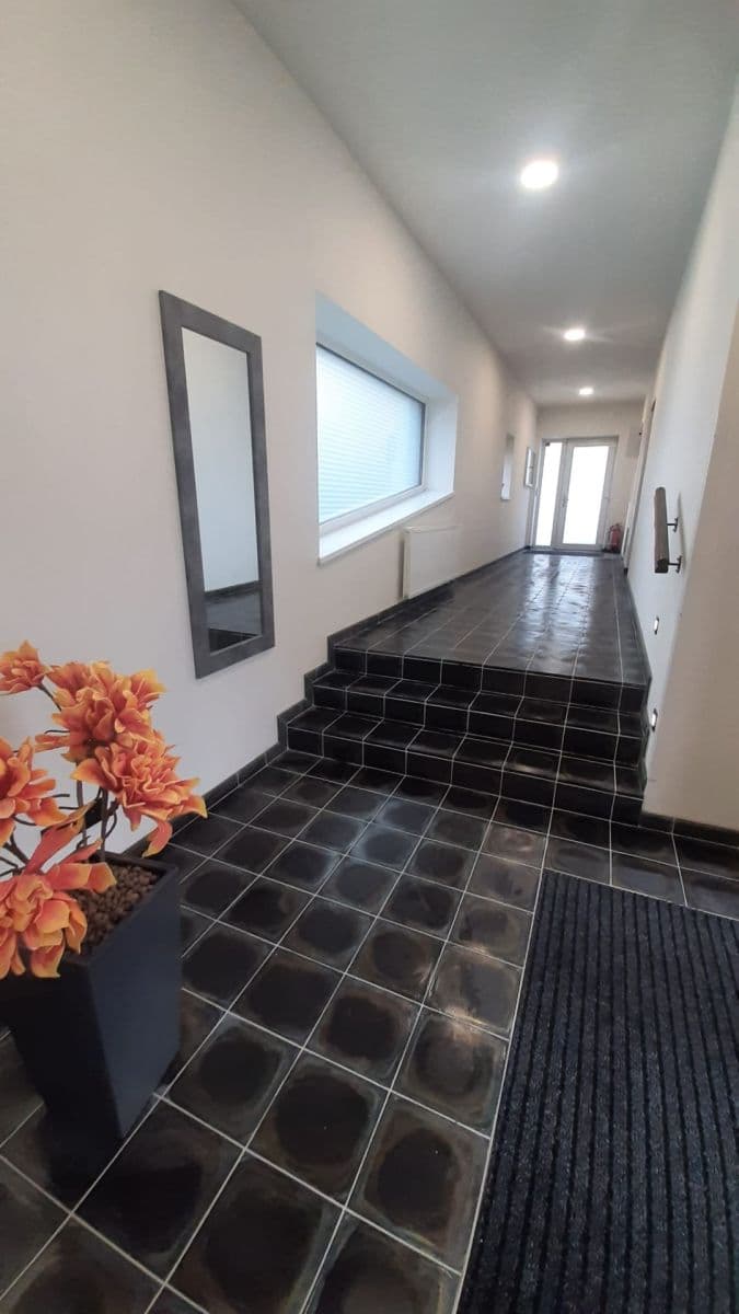 Prenájom bytu 3-izbový 78 m², Sulická, Praha, Praha Prenájom bytu 3-izbový 78 m², Sulická, Praha, Praha
