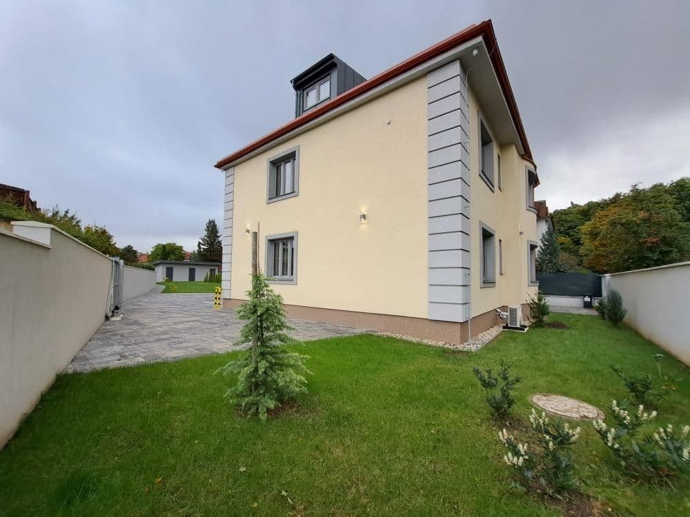 Prenájom bytu 3-izbový 78 m², Sulická, Praha, Praha Prenájom bytu 3-izbový 78 m², Sulická, Praha, Praha