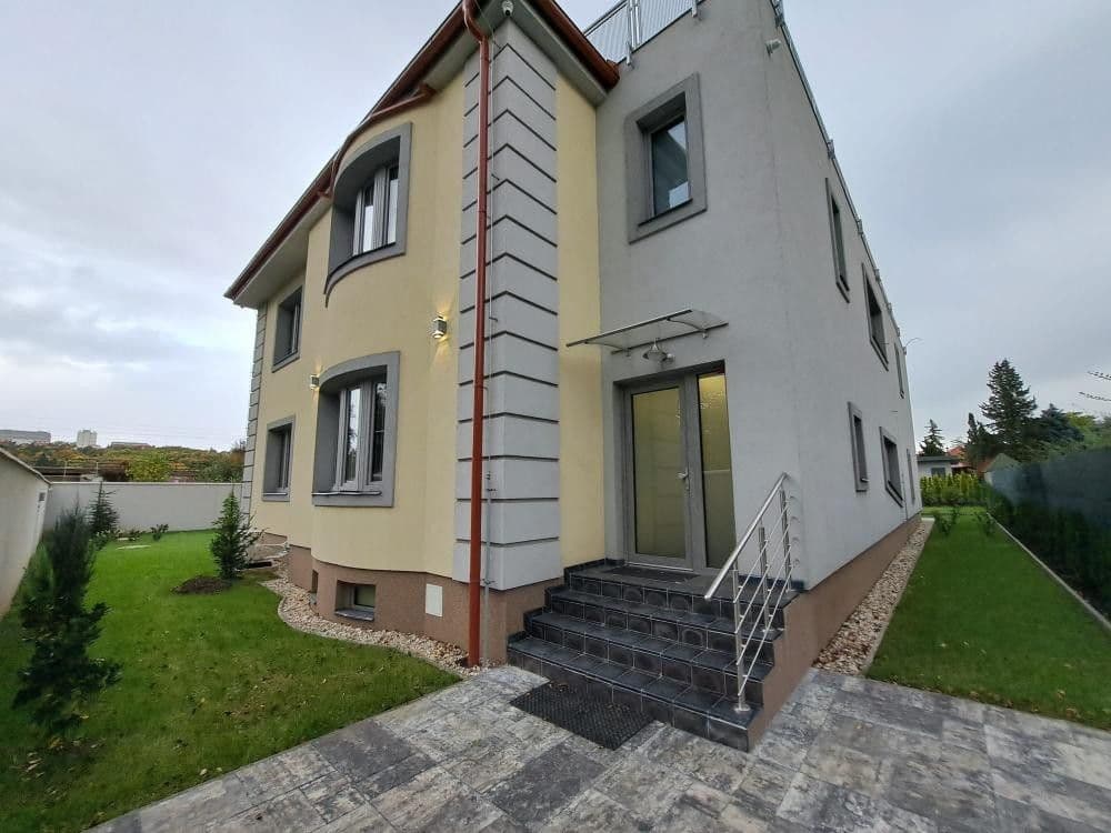 Prenájom bytu 3-izbový 78 m², Sulická, Praha, Praha Prenájom bytu 3-izbový 78 m², Sulická, Praha, Praha