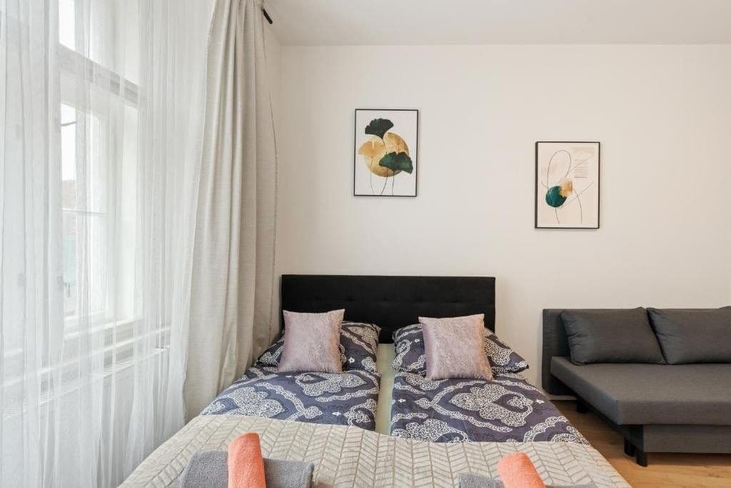 Prenájom bytu 3-izbový 138 m², Košická, Praha, Praha Prenájom bytu 3-izbový 138 m², Košická, Praha, Praha