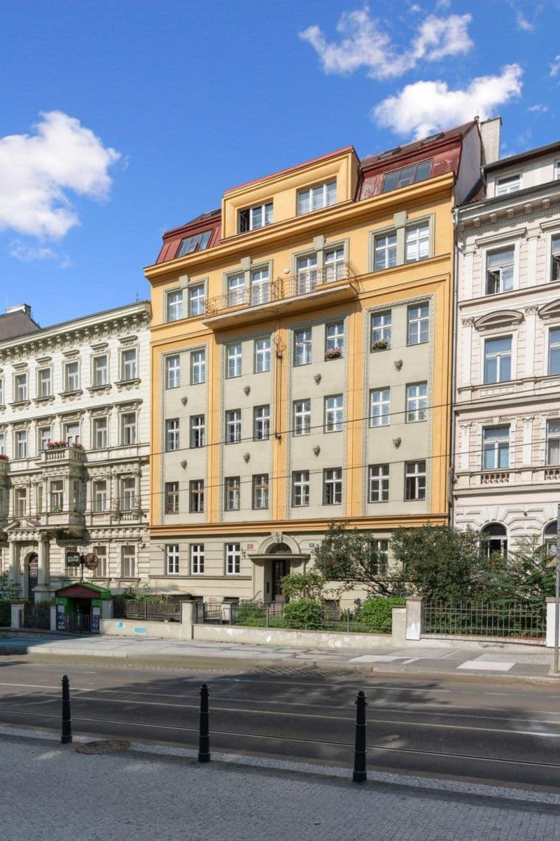 Prenájom bytu 3-izbový 112 m², Bělehradská, Praha, Praha Prenájom bytu 3-izbový 112 m², Bělehradská, Praha, Praha