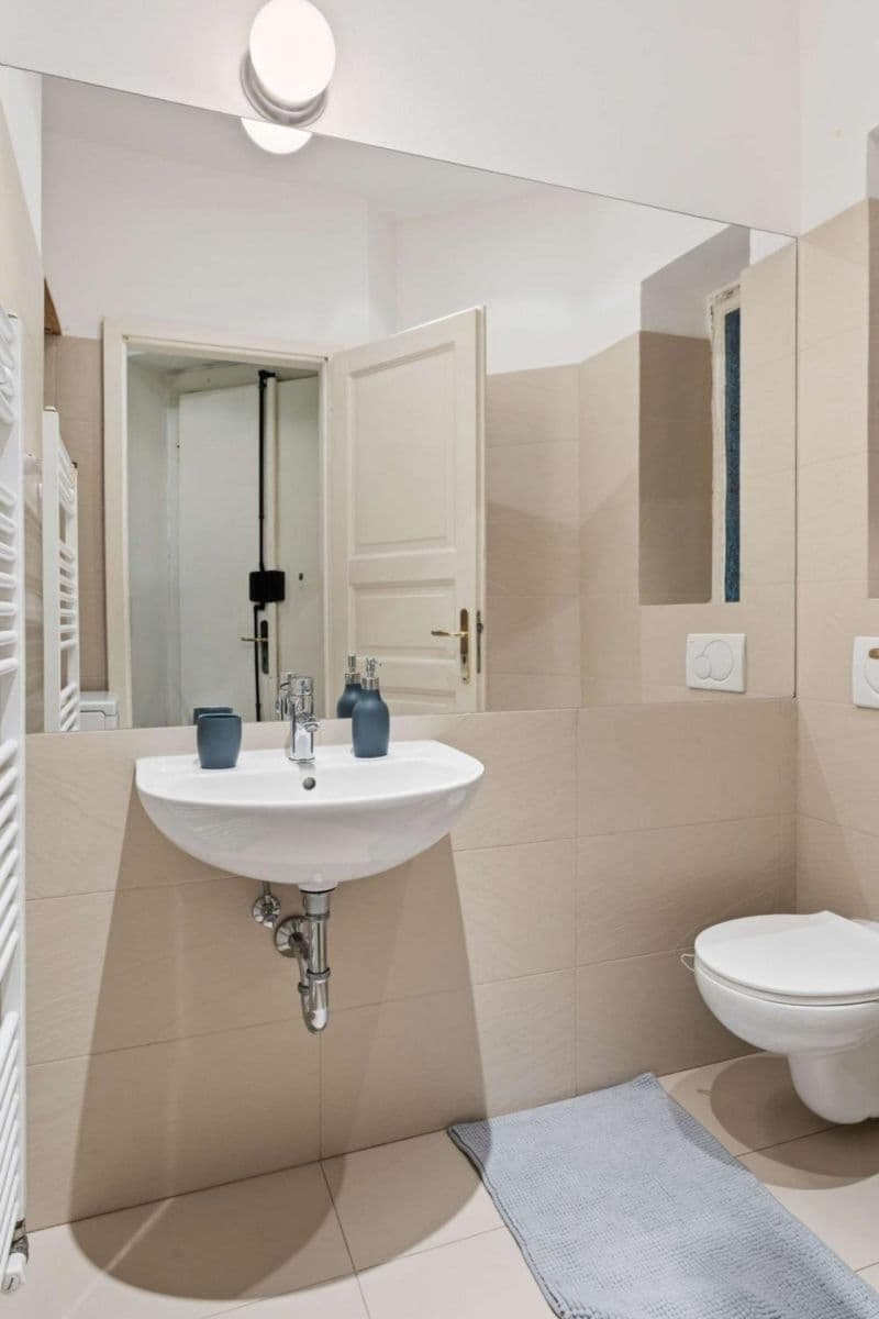 Prenájom bytu 3-izbový 142 m², Matoušova, Praha, Praha Prenájom bytu 3-izbový 142 m², Matoušova, Praha, Praha
