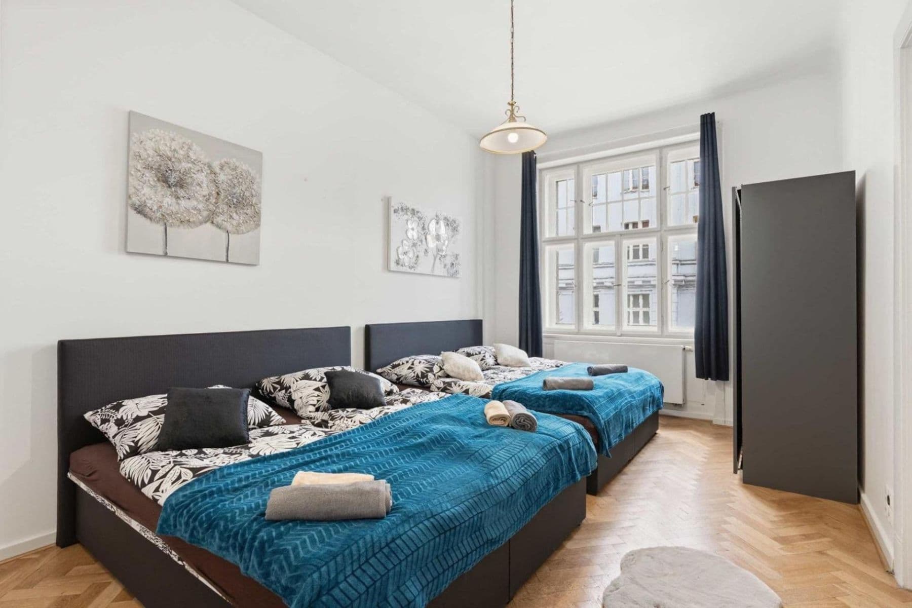Prenájom bytu 3-izbový 142 m², Matoušova, Praha, Praha Prenájom bytu 3-izbový 142 m², Matoušova, Praha, Praha