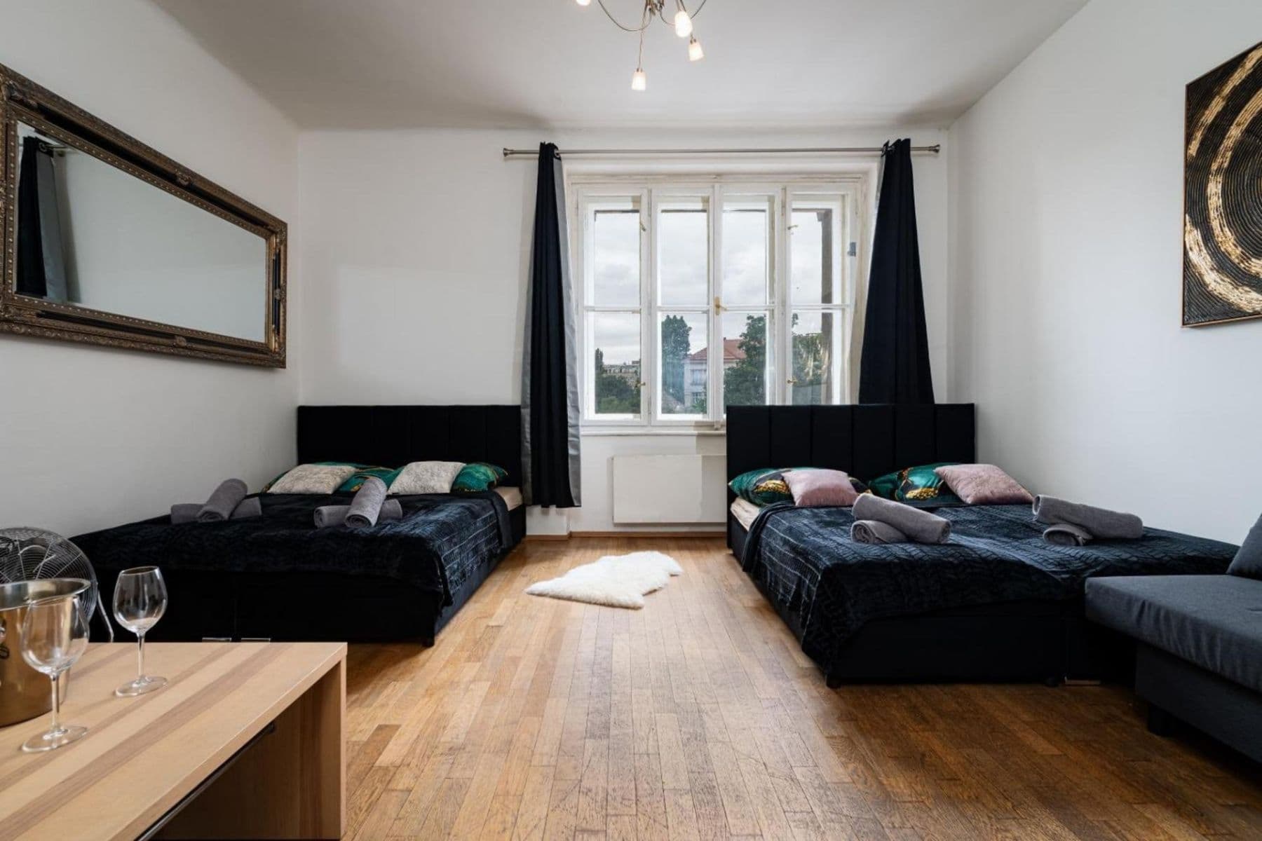 Prenájom bytu 3-izbový 156 m², Ortenovo náměstí, Praha, Praha Prenájom bytu 3-izbový 156 m², Ortenovo náměstí, Praha, Praha