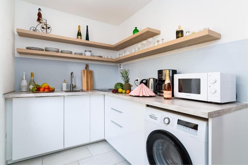 Prenájom bytu 3-izbový 98 m², Vinohradská, Praha, Praha Prenájom bytu 3-izbový 98 m², Vinohradská, Praha, Praha