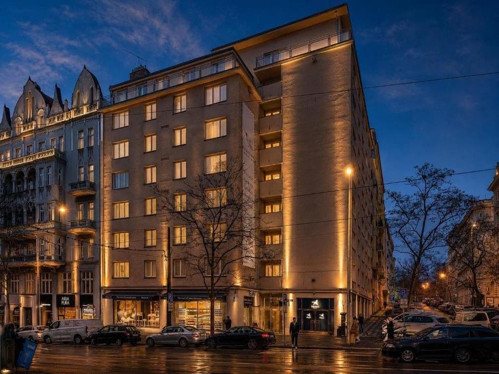 Prenájom bytu 3-izbový 98 m², Vinohradská, Praha, Praha Prenájom bytu 3-izbový 98 m², Vinohradská, Praha, Praha