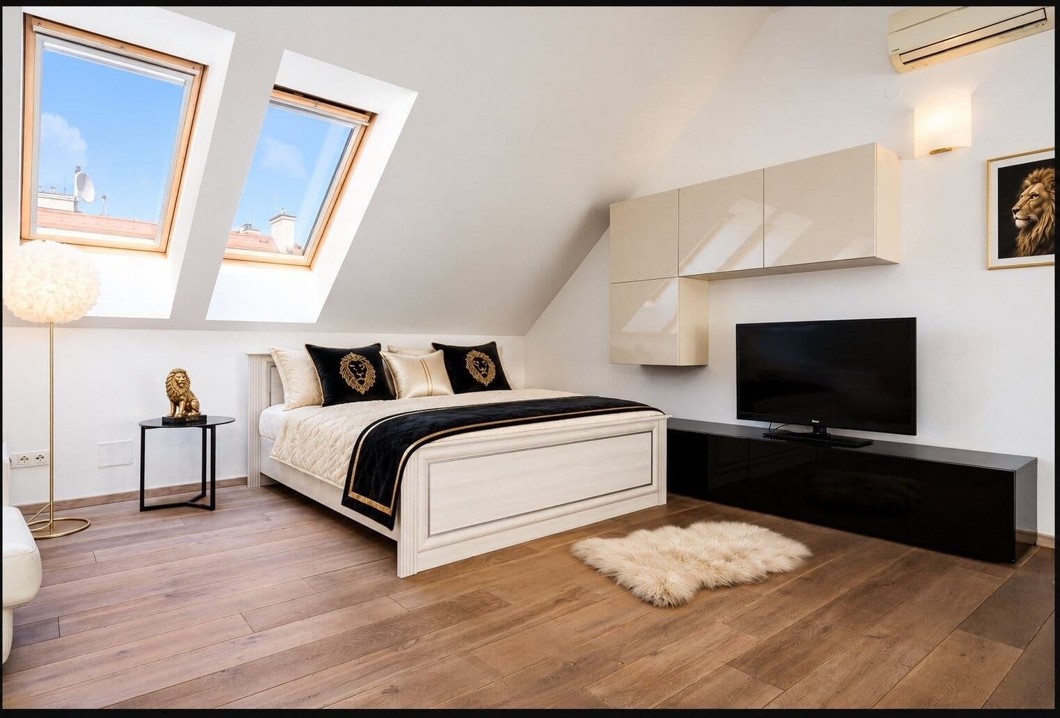 Prenájom bytu 4-izbový 132 m², Vratislavova, Praha, Praha Prenájom bytu 4-izbový 132 m², Vratislavova, Praha, Praha