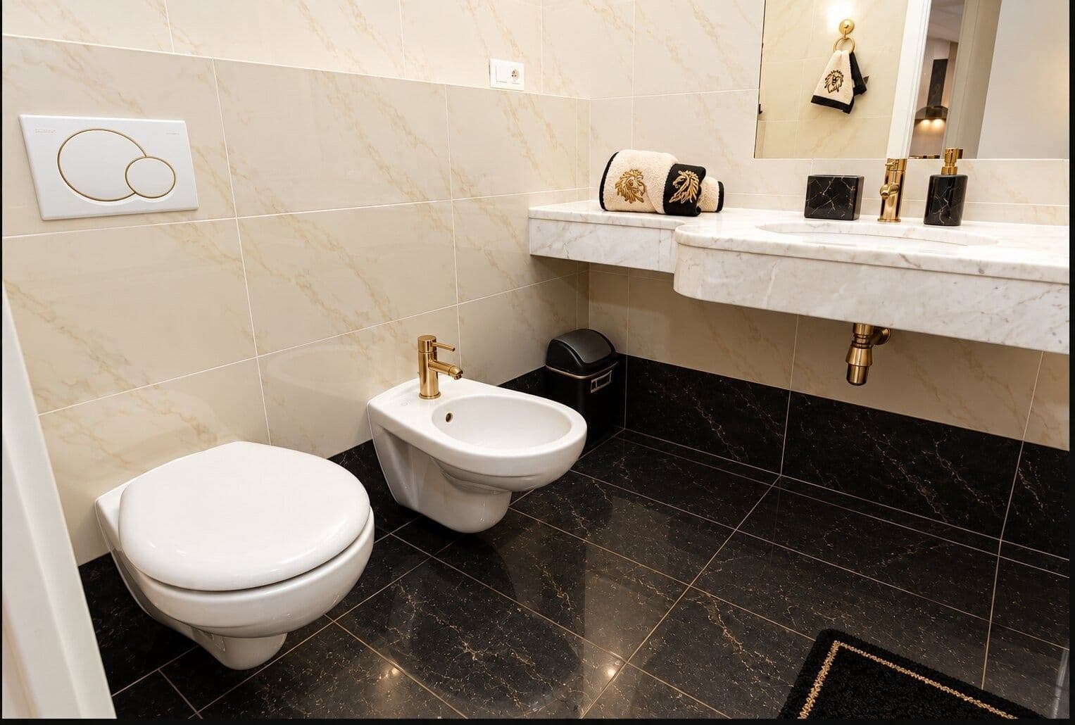 Prenájom bytu 4-izbový 132 m², Vratislavova, Praha, Praha Prenájom bytu 4-izbový 132 m², Vratislavova, Praha, Praha