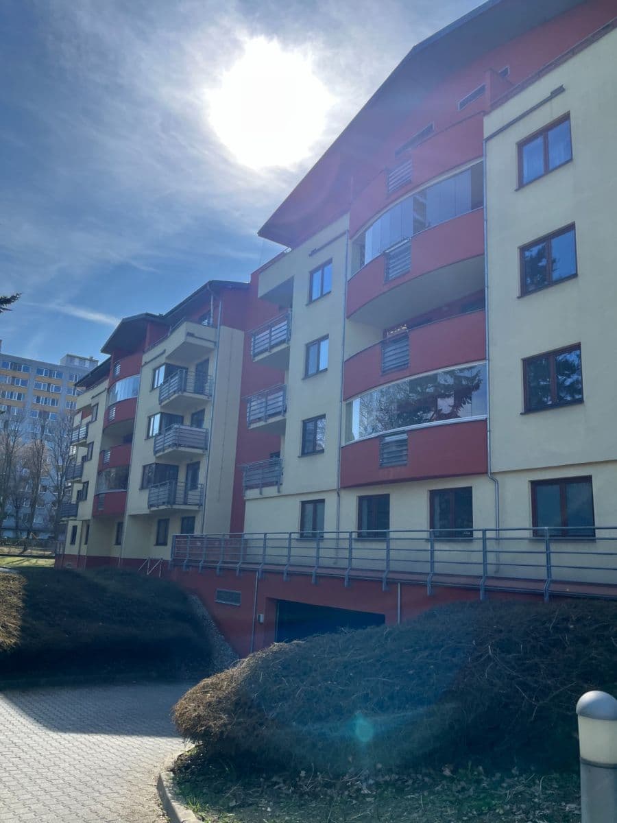 Prenájom bytu 2-izbový 54 m², Ústavní, Praha, Praha Prenájom bytu 2-izbový 54 m², Ústavní, Praha, Praha