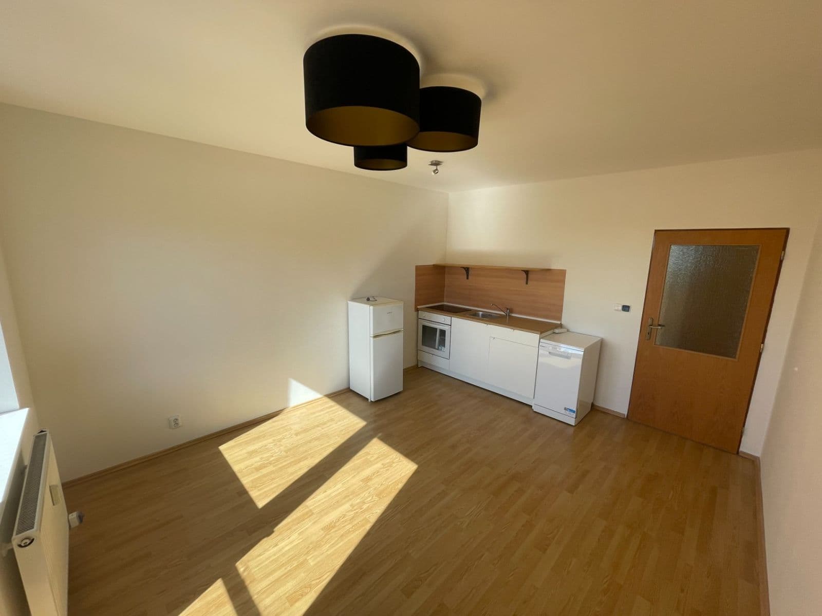 Prenájom bytu 2-izbový 54 m², Ústavní, Praha, Praha Prenájom bytu 2-izbový 54 m², Ústavní, Praha, Praha