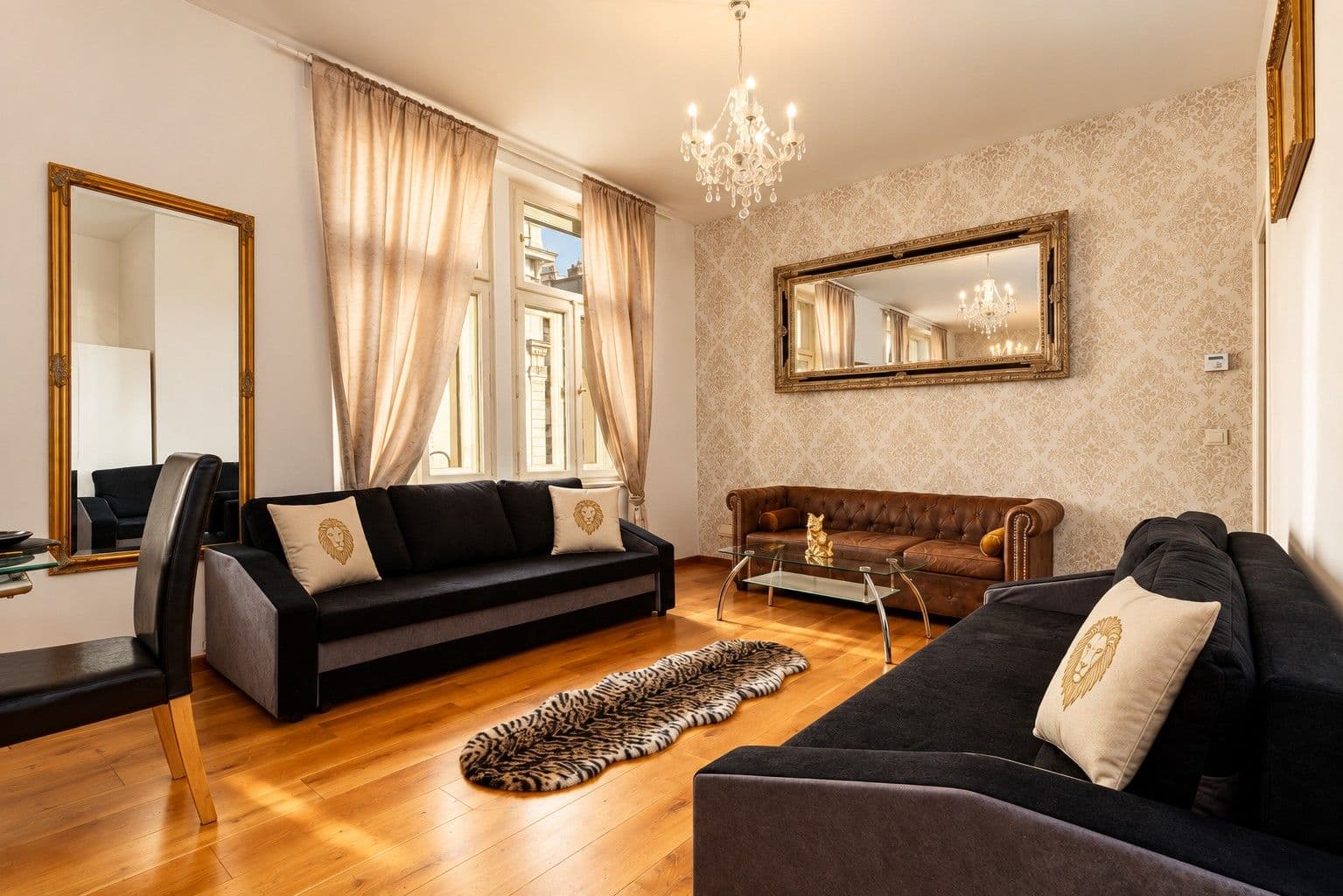 Prenájom bytu 4-izbový 110 m², Vratislavova, Praha, Praha Prenájom bytu 4-izbový 110 m², Vratislavova, Praha, Praha
