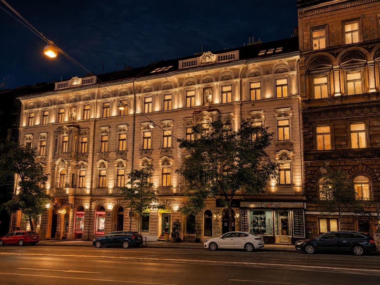 Prenájom bytu 4-izbový 138 m², Ječná, Praha, Praha Prenájom bytu 4-izbový 138 m², Ječná, Praha, Praha