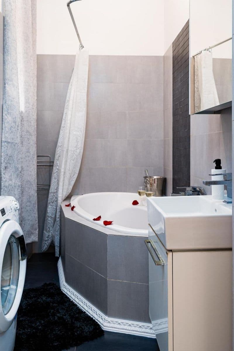 Prenájom bytu 4-izbový 138 m², Ječná, Praha, Praha Prenájom bytu 4-izbový 138 m², Ječná, Praha, Praha