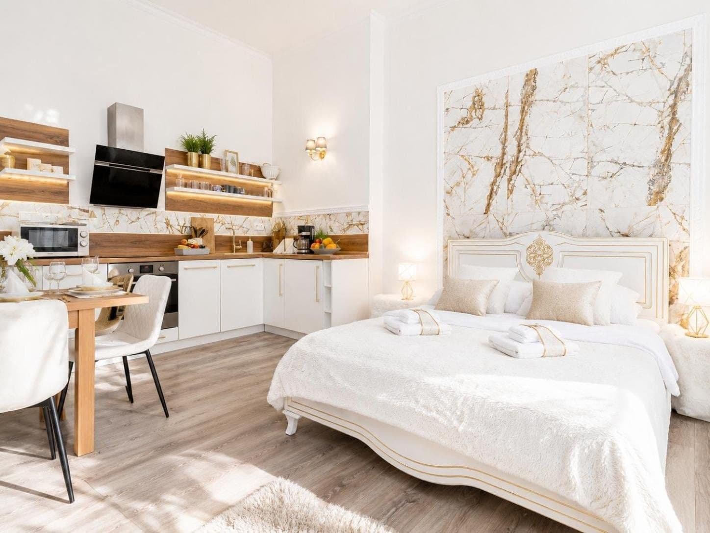 Prenájom bytu 4-izbový 138 m², Ječná, Praha, Praha Prenájom bytu 4-izbový 138 m², Ječná, Praha, Praha