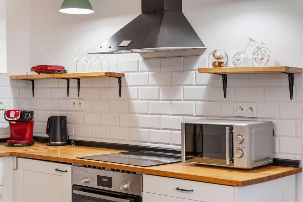 Prenájom bytu 2-izbový 84 m², Moravská, Praha, Praha Prenájom bytu 2-izbový 84 m², Moravská, Praha, Praha