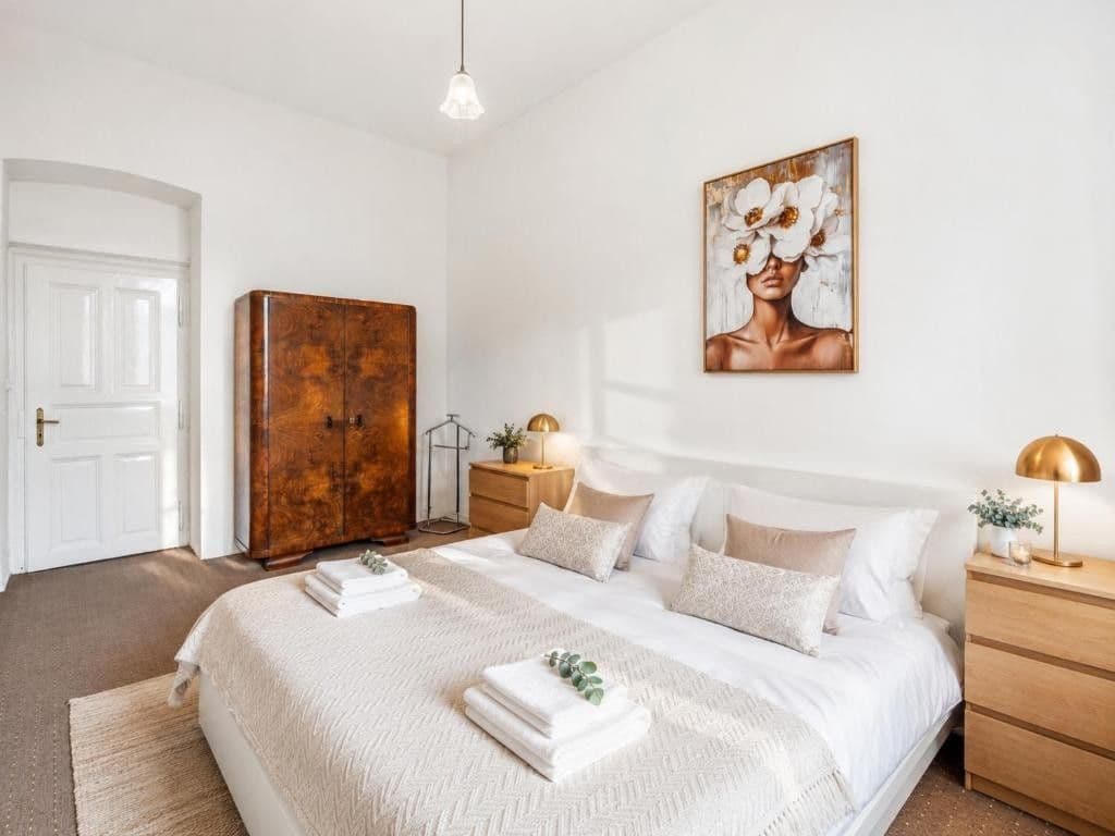 Prenájom bytu 2-izbový 84 m², Milady Horákové, Praha, Praha Prenájom bytu 2-izbový 84 m², Milady Horákové, Praha, Praha