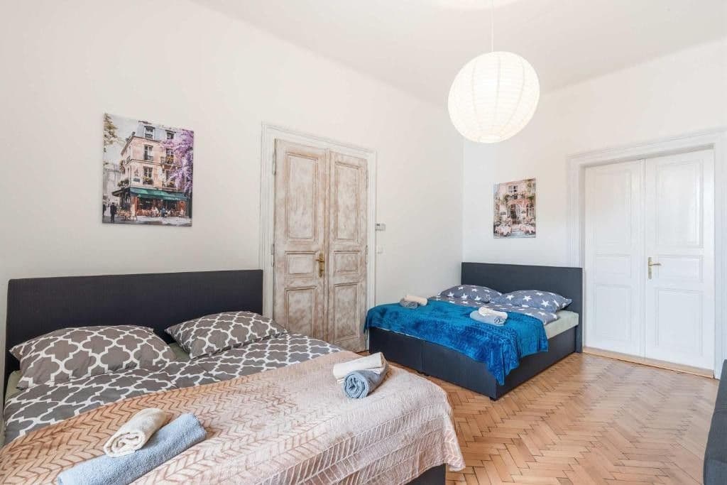 Prenájom bytu 2-izbový 84 m², Milady Horákové, Praha, Praha Prenájom bytu 2-izbový 84 m², Milady Horákové, Praha, Praha