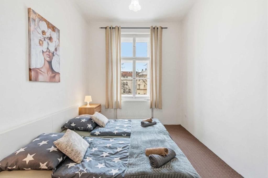 Prenájom bytu 2-izbový 84 m², Milady Horákové, Praha, Praha Prenájom bytu 2-izbový 84 m², Milady Horákové, Praha, Praha