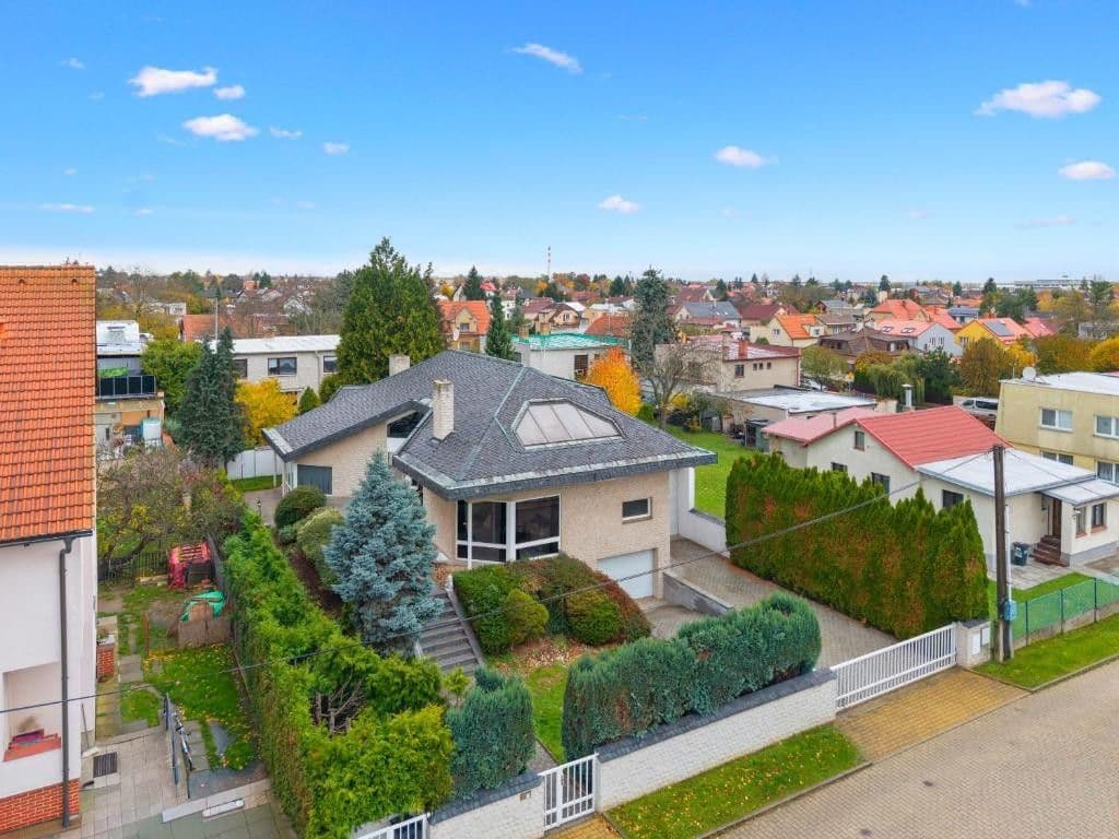 Prenájom domu 750 m², pozemok 700 m², Karla Tomáše, Praha, Praha Prenájom domu 750 m², pozemok 700 m², Karla Tomáše, Praha, Praha