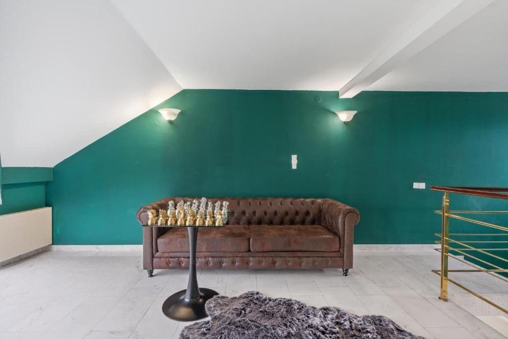 Prenájom domu 750 m², pozemok 700 m², Karla Tomáše, Praha, Praha Prenájom domu 750 m², pozemok 700 m², Karla Tomáše, Praha, Praha