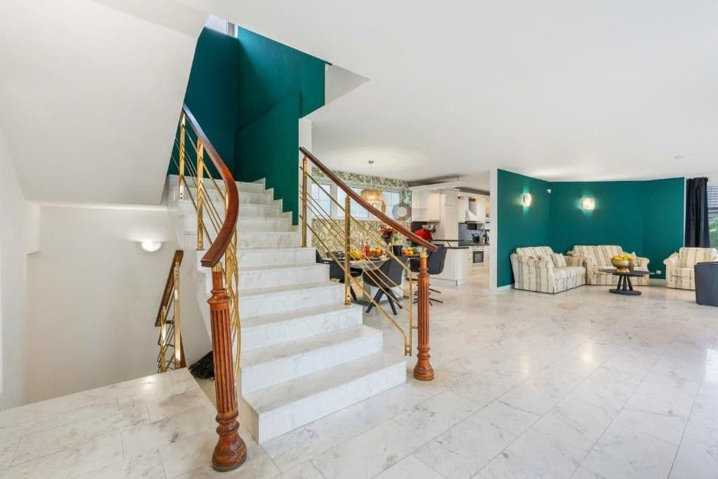 Prenájom domu 750 m², pozemok 700 m², Karla Tomáše, Praha, Praha Prenájom domu 750 m², pozemok 700 m², Karla Tomáše, Praha, Praha