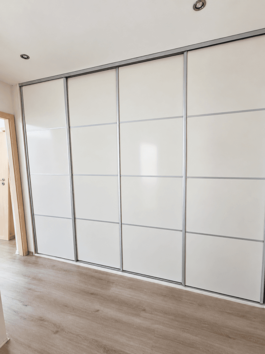Predaj bytu 4-izbový 79 m², Obvodová, Ústí nad Labem, Ústecký kraj Predaj bytu 4-izbový 79 m², Obvodová, Ústí nad Labem, Ústecký kraj