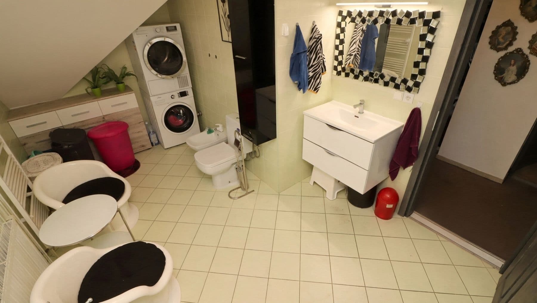 Predaj domu 233 m², pozemok 651 m², Božice, Jihomoravský kraj Predaj domu 233 m², pozemok 651 m², Božice, Jihomoravský kraj