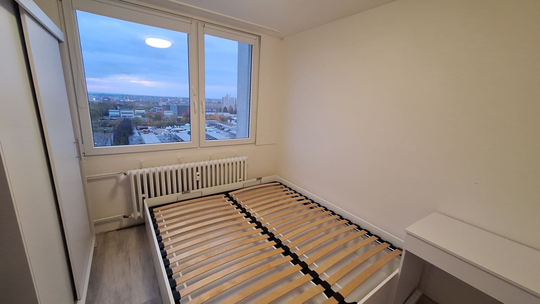 Prenájom bytu 3-izbový 70 m², Frýdlantská, Praha, Praha Prenájom bytu 3-izbový 70 m², Frýdlantská, Praha, Praha