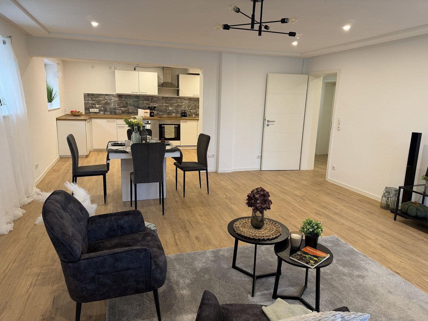 Predaj bytu 3-izbový 149 m², Kirchstraße 26, Heidenrod, Hesensko Predaj bytu 3-izbový 149 m², Kirchstraße 26, Heidenrod, Hesensko