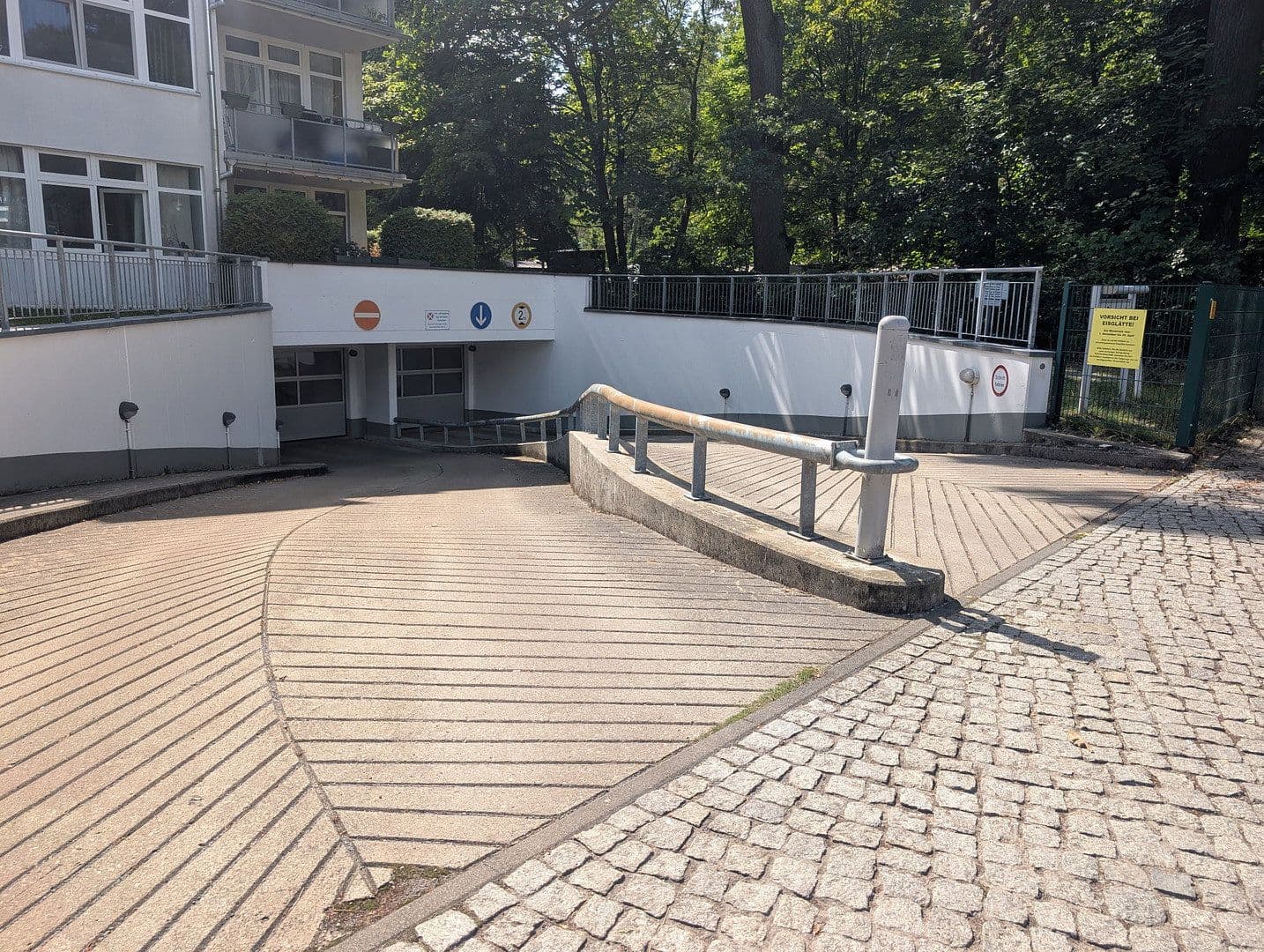 Predaj bytu 2-izbový 61 m², Libboldallee 7, Berlin, Berlín Predaj bytu 2-izbový 61 m², Libboldallee 7, Berlin, Berlín