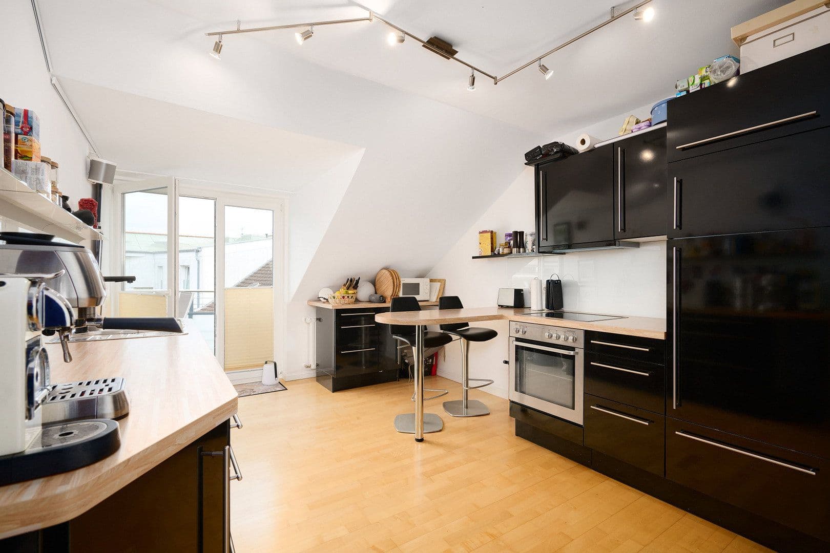 Predaj bytu 4-izbový 108 m², Eckernförder Straße 54, Kiel, Šlezvicko-Holštajnsko Predaj bytu 4-izbový 108 m², Eckernförder Straße 54, Kiel, Šlezvicko-Holštajnsko