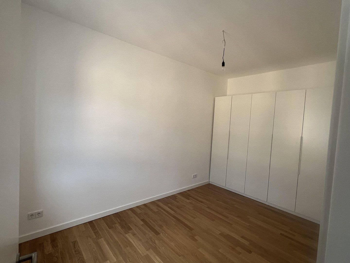 Prenájom bytu 3-izbový 80 m², Düsseldorf, Severné Porýnie - Westfálsko Prenájom bytu 3-izbový 80 m², Düsseldorf, Severné Porýnie - Westfálsko