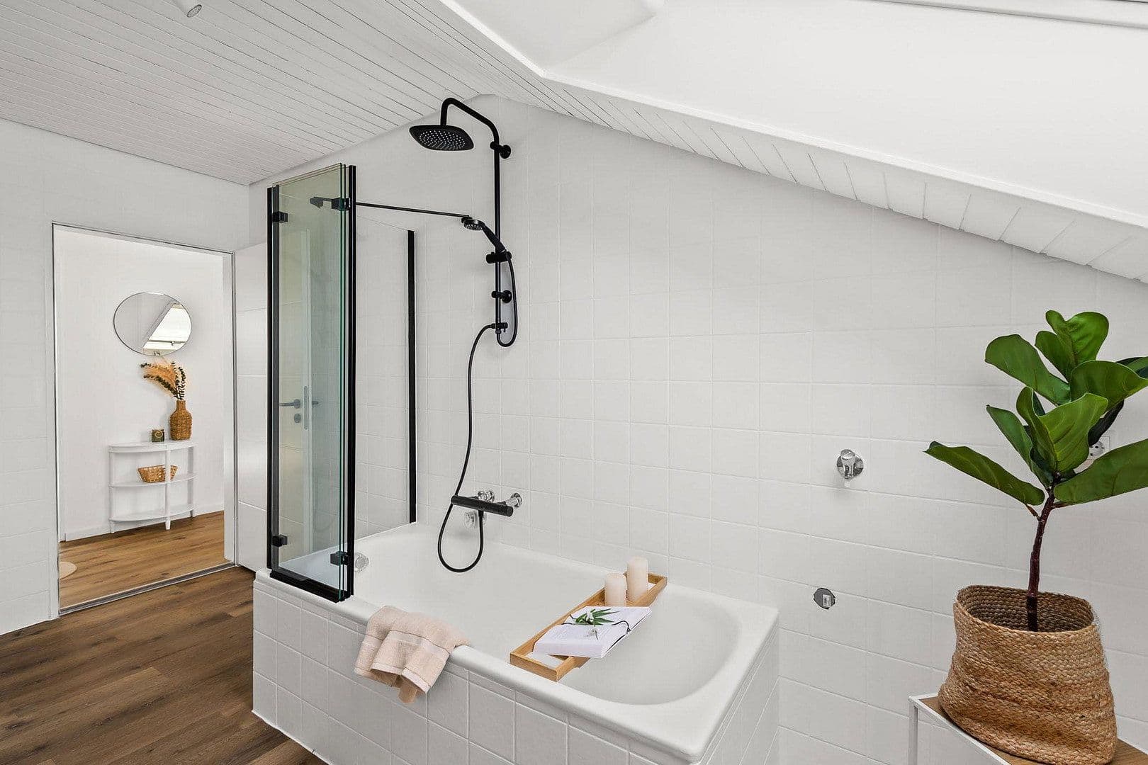 Predaj bytu 3-izbový 89 m², Neutraubling, Bavorsko Predaj bytu 3-izbový 89 m², Neutraubling, Bavorsko