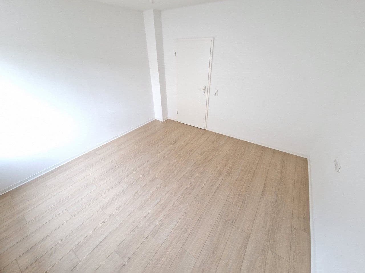 Predaj bytu 3-izbový 76 m², Bad Ditzenbach, Bádensko-Wurttembersko Predaj bytu 3-izbový 76 m², Bad Ditzenbach, Bádensko-Wurttembersko