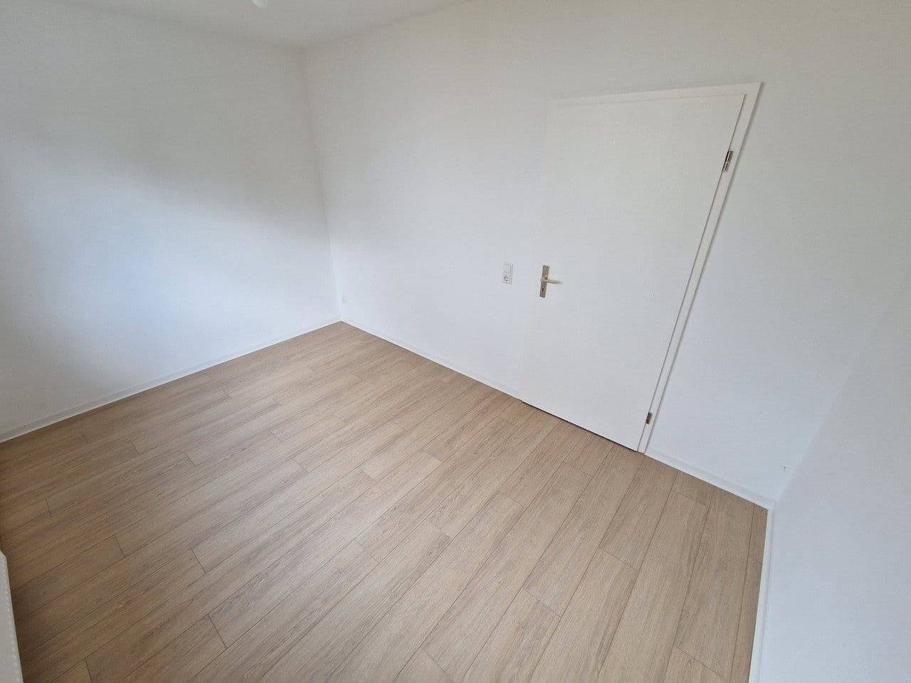 Predaj bytu 3-izbový 76 m², Bad Ditzenbach, Bádensko-Wurttembersko Predaj bytu 3-izbový 76 m², Bad Ditzenbach, Bádensko-Wurttembersko