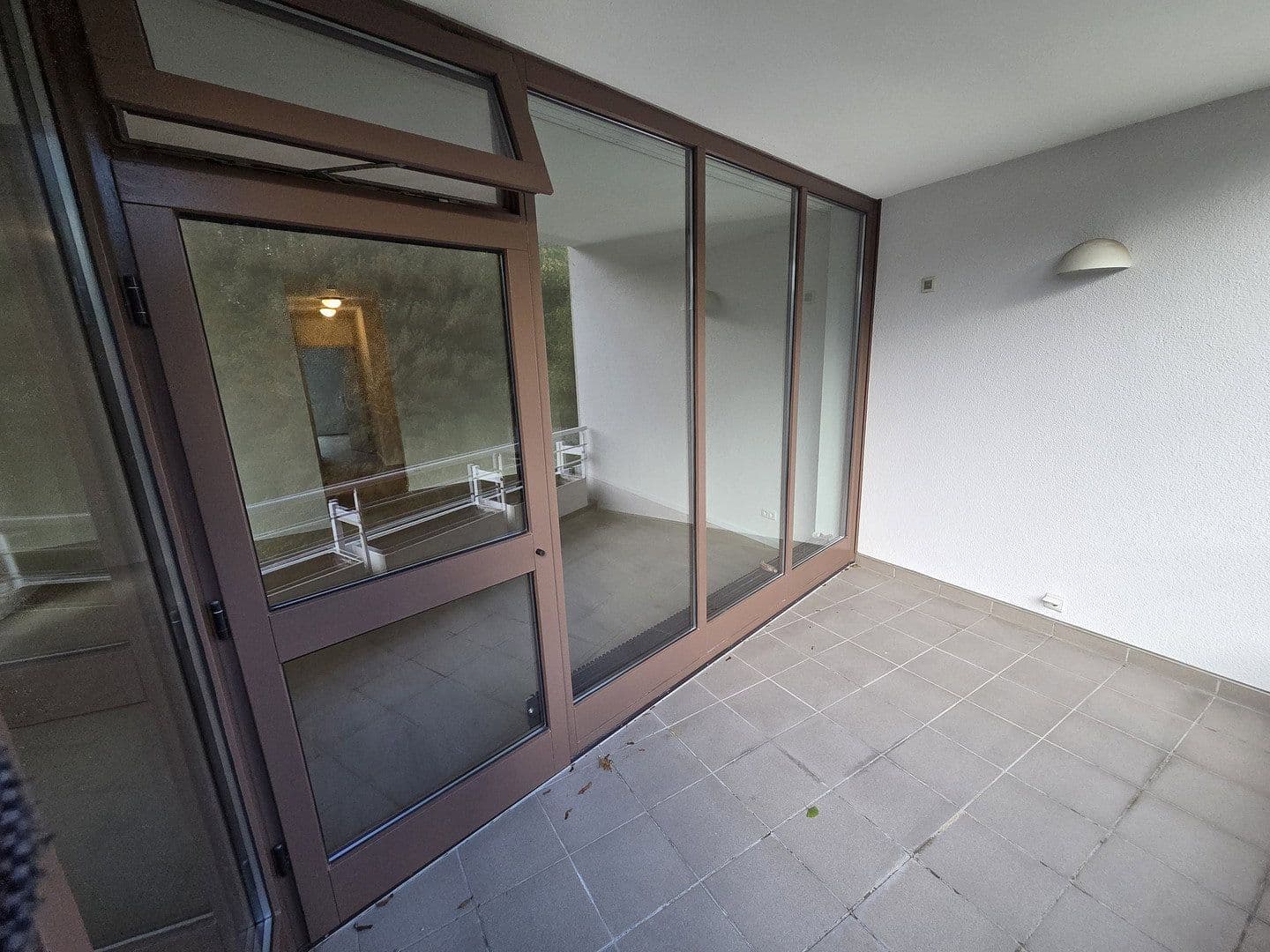 Prenájom bytu 2-izbový 61 m², Vennstraße 66, Düsseldorf, Severné Porýnie - Westfálsko Prenájom bytu 2-izbový 61 m², Vennstraße 66, Düsseldorf, Severné Porýnie - Westfálsko