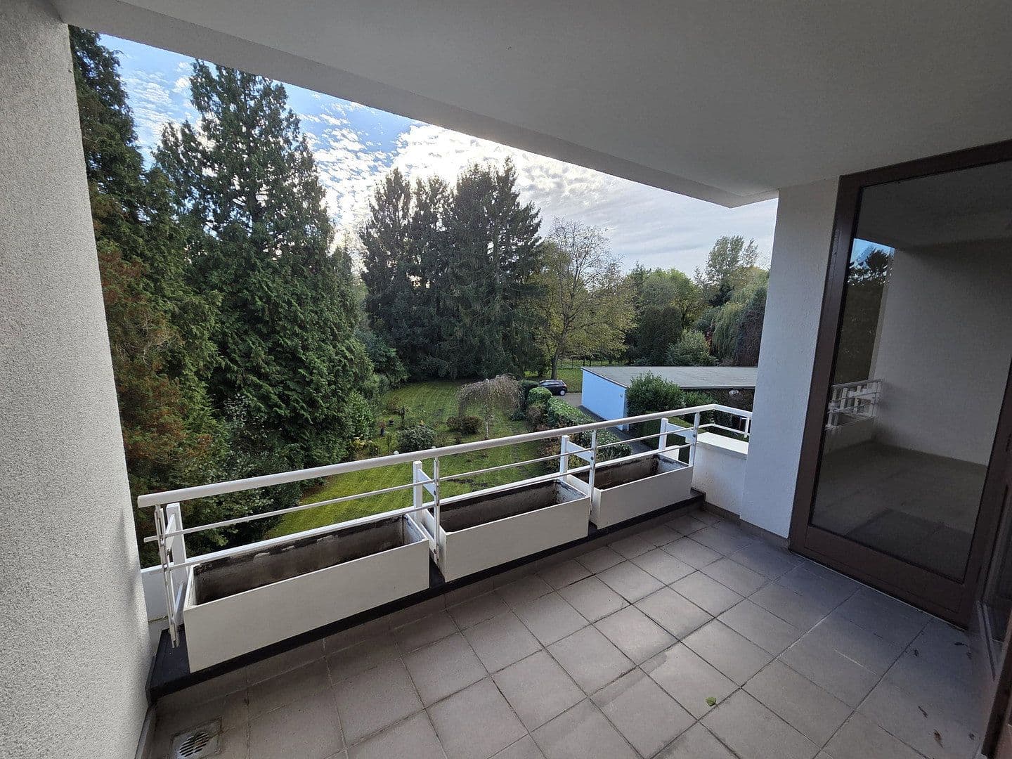 Prenájom bytu 2-izbový 61 m², Vennstraße 66, Düsseldorf, Severné Porýnie - Westfálsko Prenájom bytu 2-izbový 61 m², Vennstraße 66, Düsseldorf, Severné Porýnie - Westfálsko
