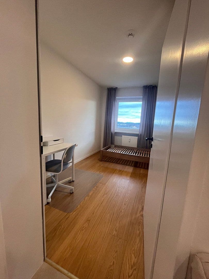 Predaj bytu 3-izbový 86 m², Kriemhildenstraße 2/VI, Germering, Bavorsko Predaj bytu 3-izbový 86 m², Kriemhildenstraße 2/VI, Germering, Bavorsko