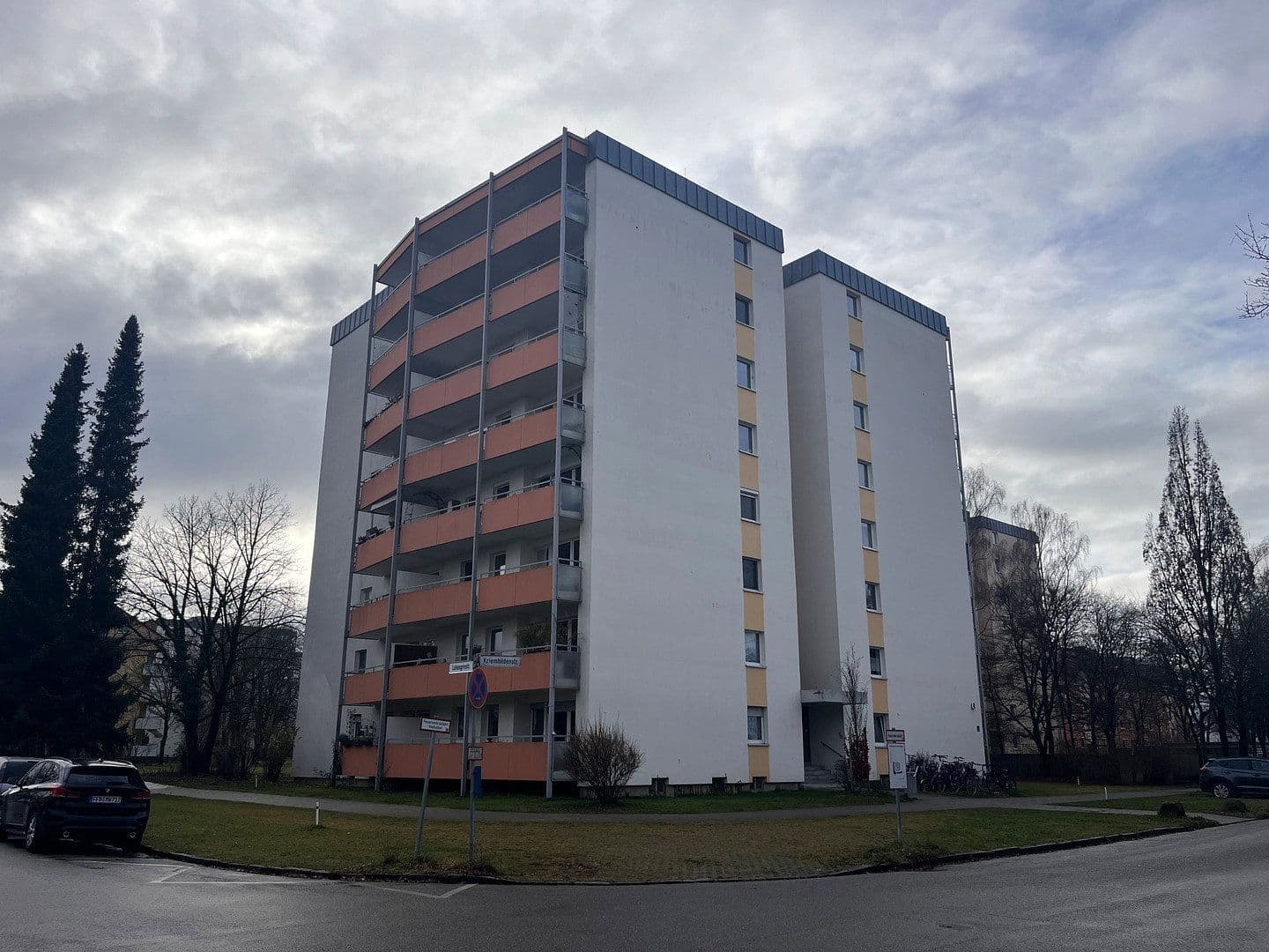 Predaj bytu 3-izbový 86 m², Kriemhildenstraße 2/VI, Germering, Bavorsko Predaj bytu 3-izbový 86 m², Kriemhildenstraße 2/VI, Germering, Bavorsko