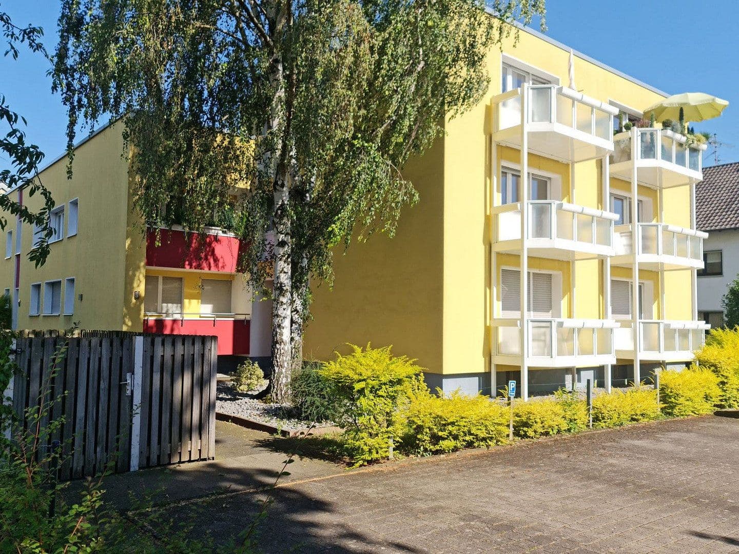 Predaj bytu 3-izbový 88 m², Frankenweg 26a, 53225 Bonn, Bonn-Beuel, Severné Porýnie - Westfálsko Predaj bytu 3-izbový 88 m², Frankenweg 26a, 53225 Bonn, Bonn-Beuel, Severné Porýnie - Westfálsko