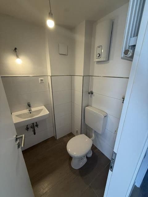 Prenájom bytu 2-izbový 46 m², Fürstenwall 142, Düsseldorf, Severné Porýnie - Westfálsko Prenájom bytu 2-izbový 46 m², Fürstenwall 142, Düsseldorf, Severné Porýnie - Westfálsko