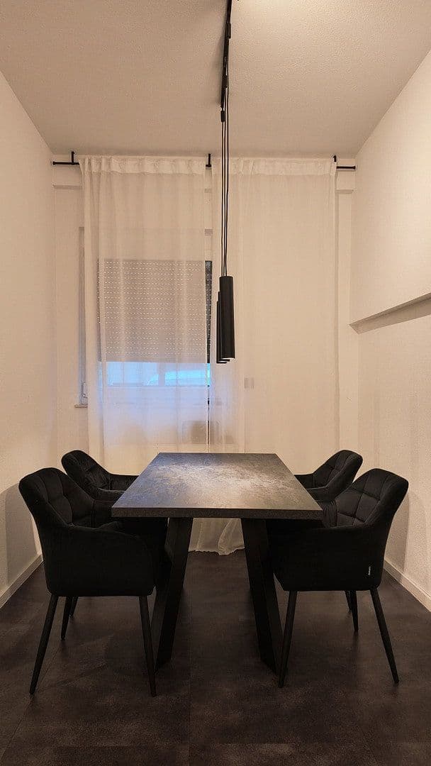 Predaj bytu 3-izbový 110 m², Wilhelm-Busch Straße 2/1, Leonberg, Bádensko-Wurttembersko Predaj bytu 3-izbový 110 m², Wilhelm-Busch Straße 2/1, Leonberg, Bádensko-Wurttembersko